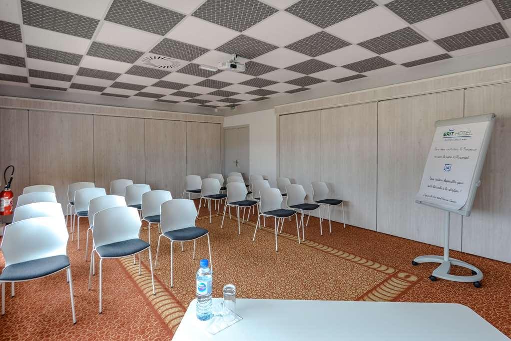Brit Hotel Rennes Cesson Facilities photo